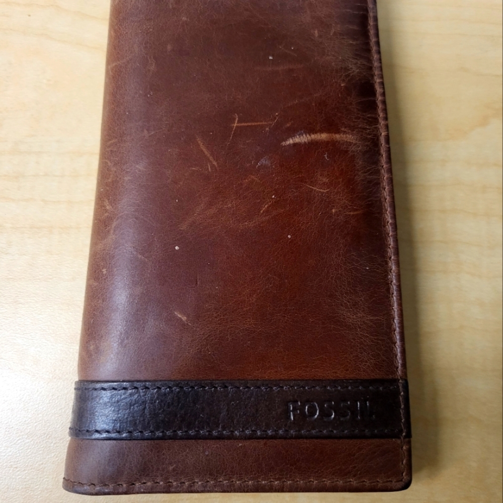 2x FOSSIL Leather Wallets